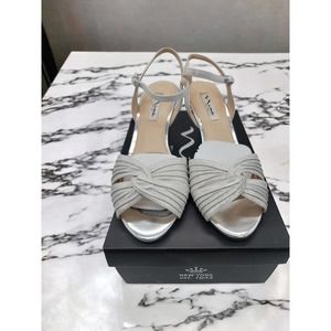 Nina Shoes Camille FY Silver Reflect Womens 8M Sparkle With Gel Toe Insert